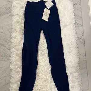 Fabeltics sculptkit leggings. NWT navy blue